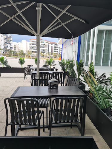 Moses Shop רעננה