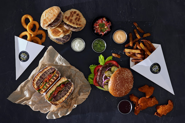 עראיס בורגר - הסעדה