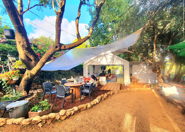 ריטריט קפה - מקום להיות בו - ראש פינה