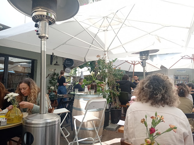 קפה מכבים - הסעדה