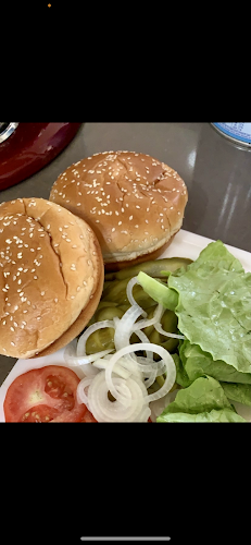 מק דרייב בורגר - הסעדה