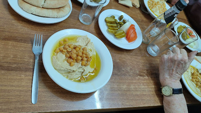 חומוס סעיד - הסעדה