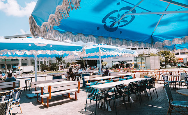 ארומה אספרסו בר Aroma Espresso Bar - הסעדה