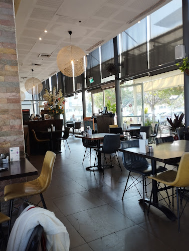 Opinii despre אייר קפה (Air caffe) מסעדה איטלקית חלבית כשרה în קריית שדה התעופה - הסעדה