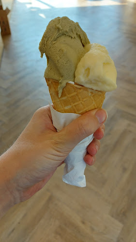 Miss Loren - הסעדה