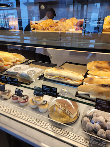 ארקפה מגדלי אלון - תל אביב-יפו