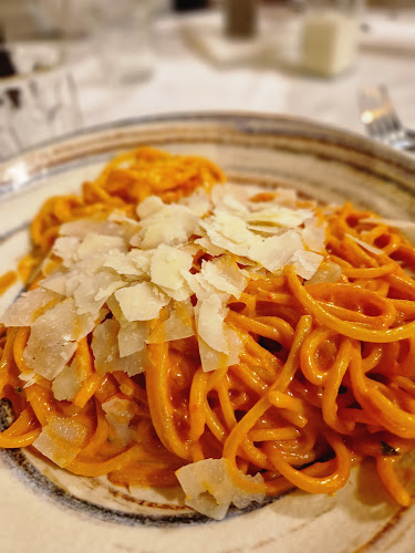 השוק 2, רעננה