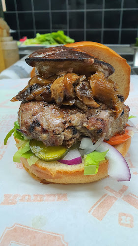 רובן נתניה חוף סירונית