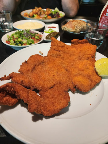 אנאמרו - הסעדה