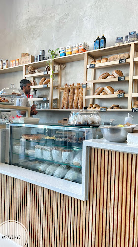 מרגוזה - מאפיה משפחתית - הסעדה