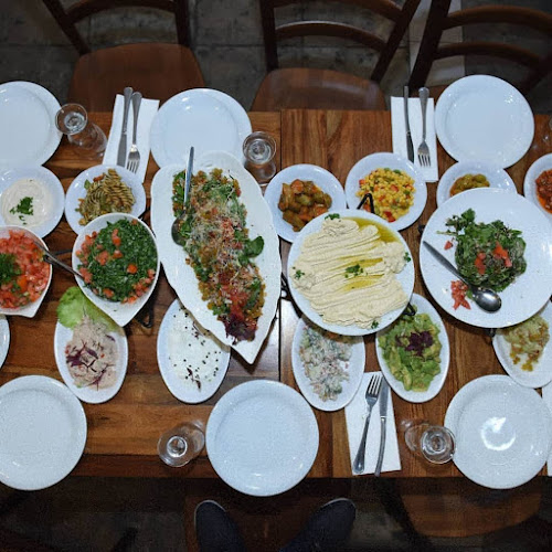 מסעדת השמן והזיתים נצרת - נצרת