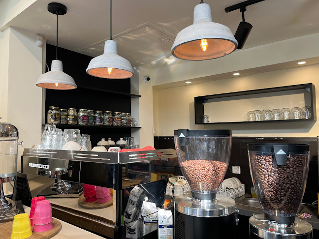 Comentarii opinii despre קפטיש – קפה קלוי במקום בתל אביב. Cafetish – Neighborhood Coffee Roastery in Tel Aviv