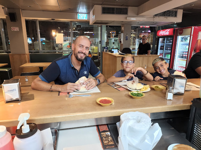 דנמרק 1, פתח תקווה