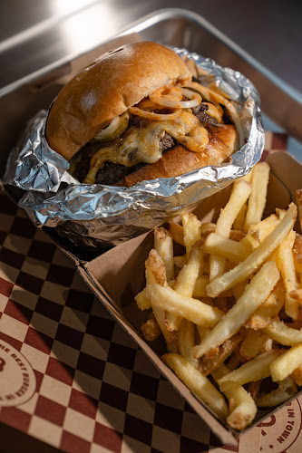 M32 burger - קרית אונו