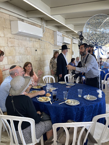 Opinii despre קייטרינג הולי בייגל în ירושלים - הסעדה