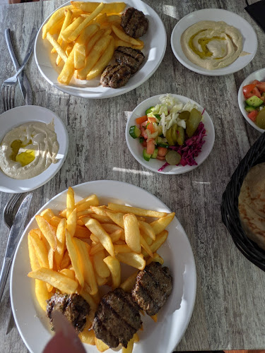 חומוס קבב (מסעדת חומוס ובשרים על האש) - קרית מוצקין