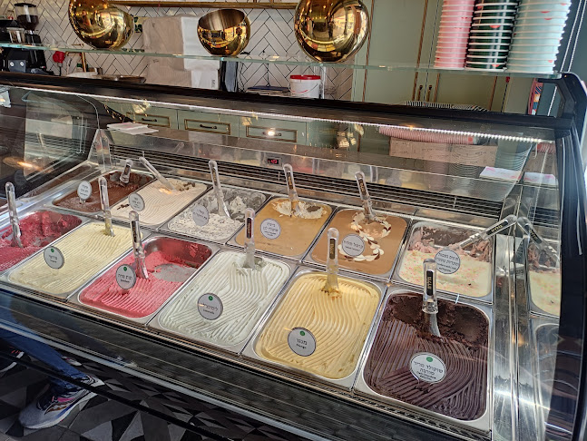 Opinii despre גולדה גלידה în ראש פינה - הסעדה