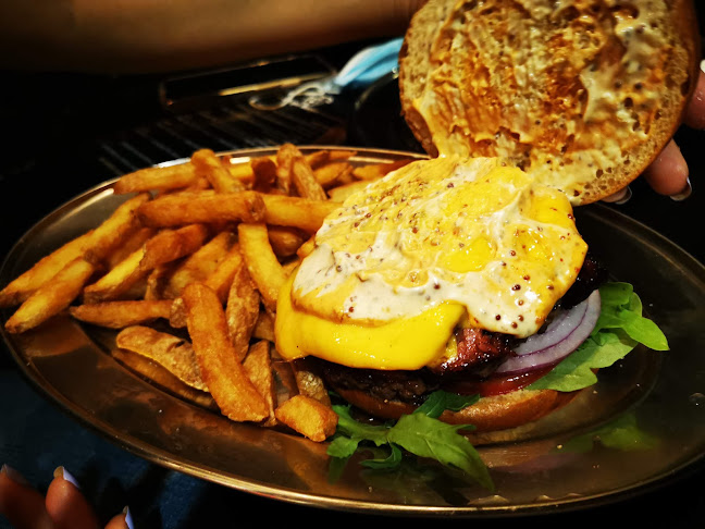 Chapo Burger - הסעדה