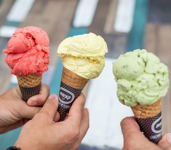 גלידריית קצפת בית שמש - Katsefet ice cream - הסעדה