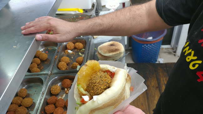 פלאפל 4 טעמים נס ציונה - הסעדה