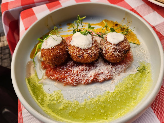 אלמנזול, ג'וליס