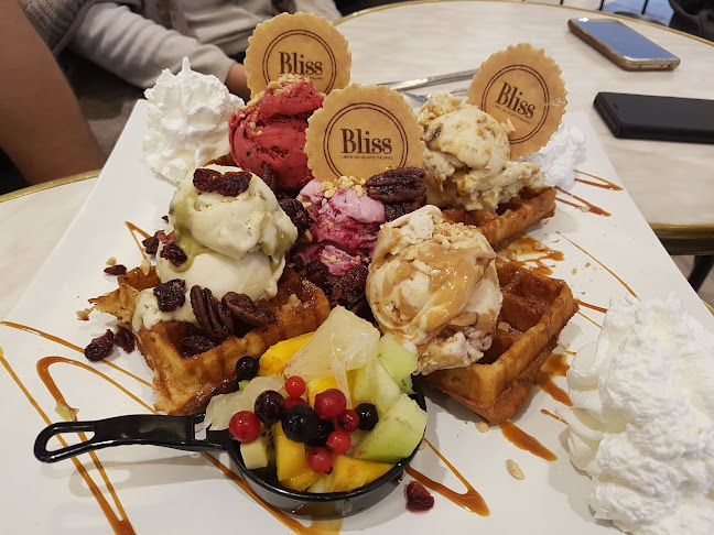 גלידה בליס - הסעדה