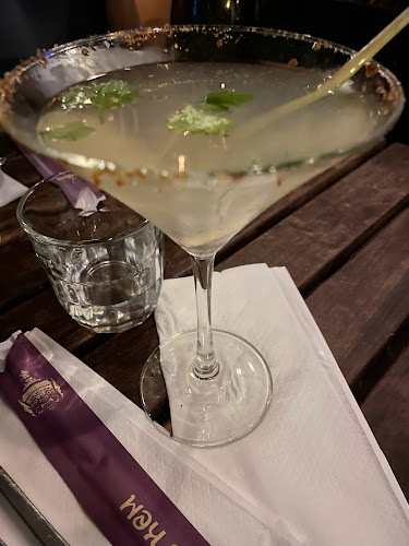 קאב קם - הסעדה