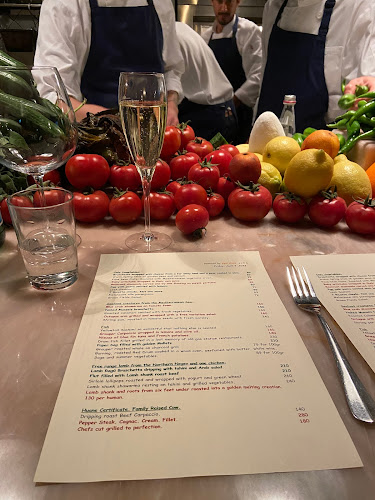 הסלון - הסעדה