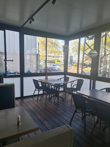 Burgus Burger Bar נתניה - הסעדה