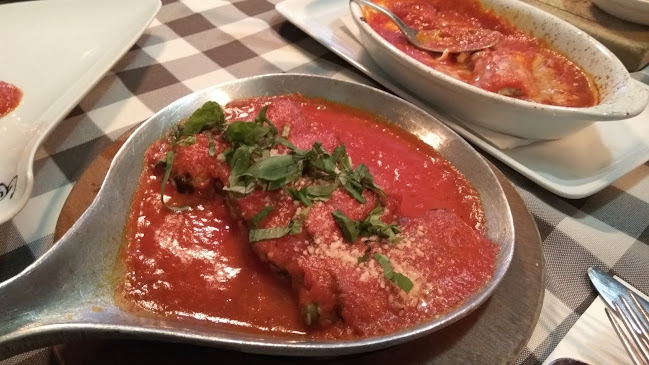 גוסטו - הסעדה