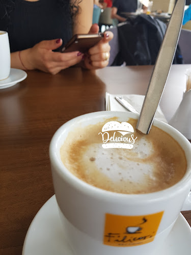 קונטואר - הסעדה