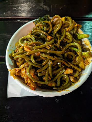 אסייתיקו - אוכל רחוב אסייתי - Asiatico - קרית מוצקין