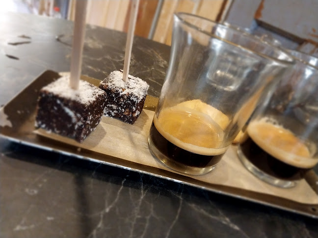 קפה אסמבלאז' - הסעדה