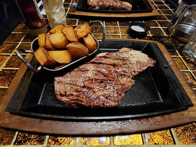 הטרקלין - ביסטרו בשר ויין - הסעדה