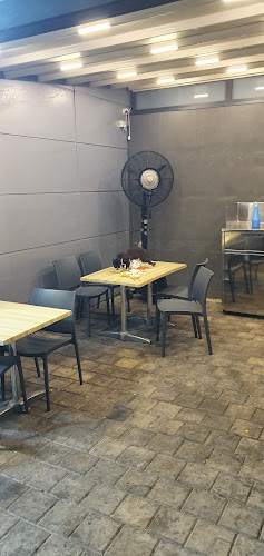 שווארמה דבוש אזור - הסעדה