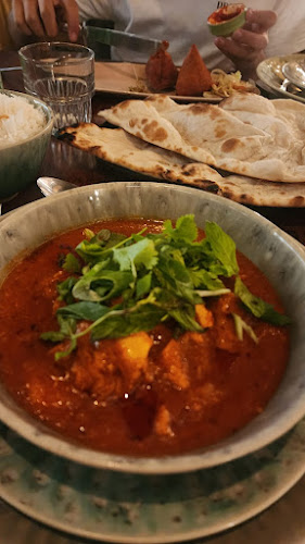 טנדורי Lands End TLV - הסעדה