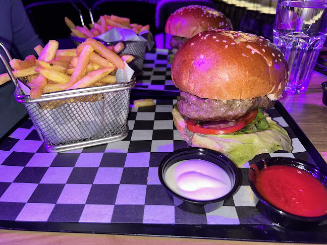 Comentarii opinii despre Titi Martin - טיטי מרטין