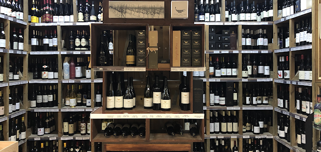 וויין דיפו - תל אביב-יפו