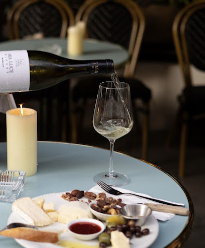 Wine BaKerem - הסעדה