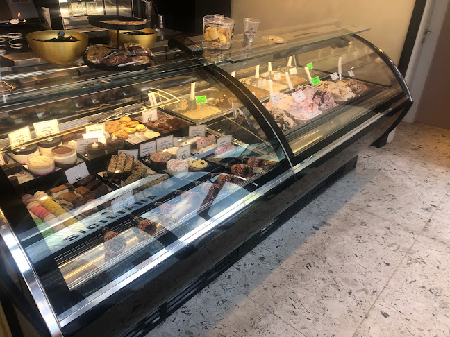 Opinii despre גלידריה סיציליאנית בסר סיטי פתח תקווה - כשר | kosher în פתח תקווה - הסעדה