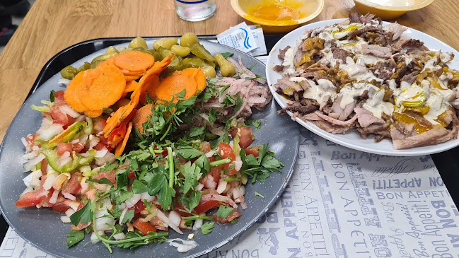 שווארמה יזראלוב תל אביב - הסעדה