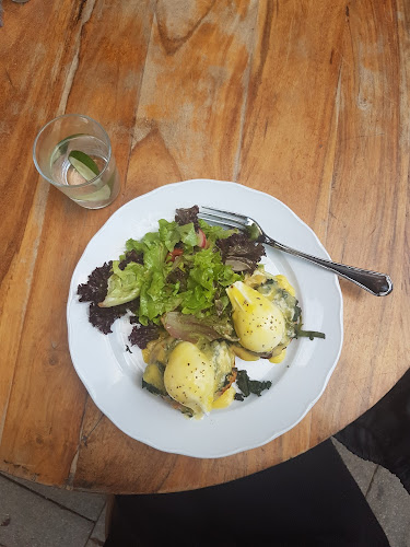 NOLA American Bakery - הסעדה