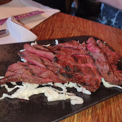 קאב קם - הסעדה