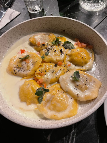 ויצמן‬ 2, תל אביב-יפו