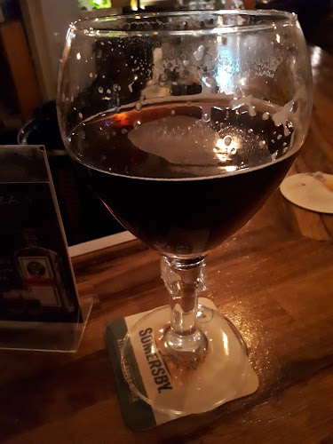 עיזה בר - הסעדה