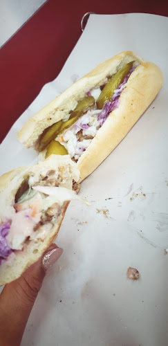 דלי בגט - הסעדה