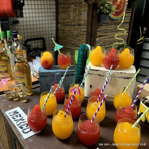 דוכני מזון וקייטרינג לאירועים - קזינו דה פריז - ירושלים