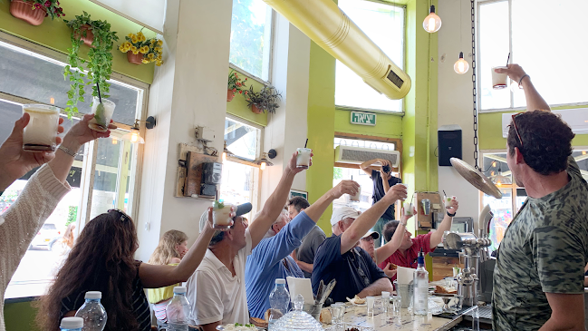 פימפינלה- פולחן ערק ודגים - תל אביב-יפו