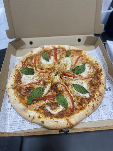 פיצה ביאנקה - קריית ביאליק