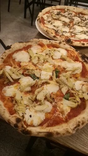 פיצה פלורה Pizza Flora